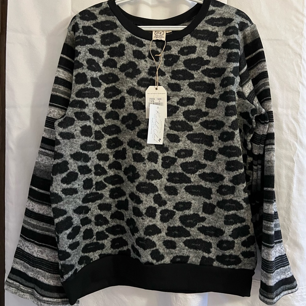 Sweater with bell sleeves